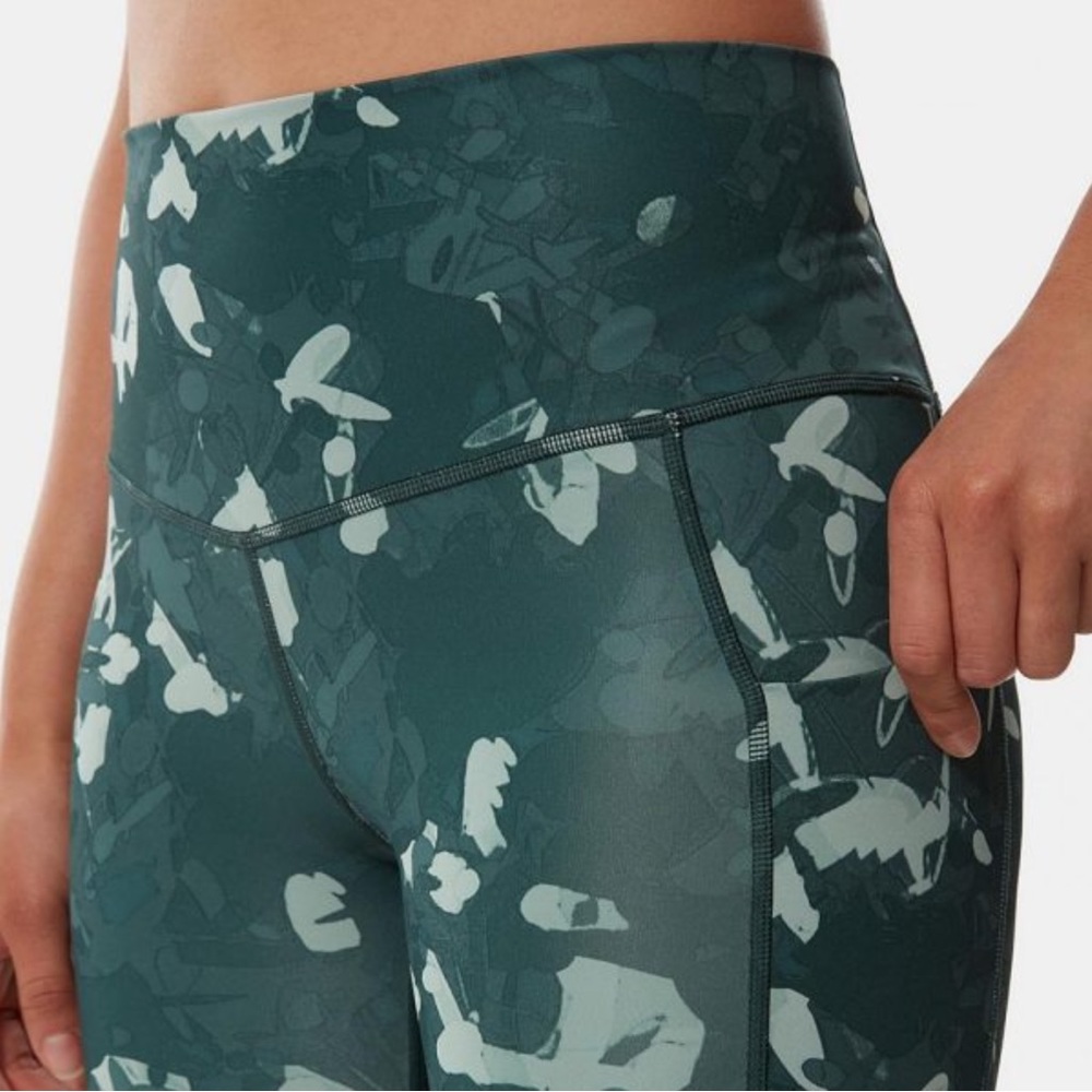 THE NORTH FACE MOTIVATIONAL 7/8 LEGGING JADEITE GREEN SCATTERSHOT PRINT - Picture 5 of 11